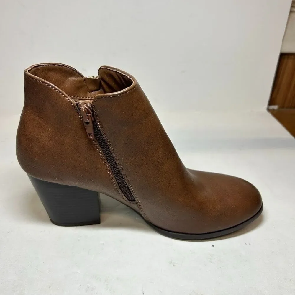 Style Co Womens 9.5 M Cognac Brown Masrinaa Zip Up Ankle Boot DISPLAY RJ8
